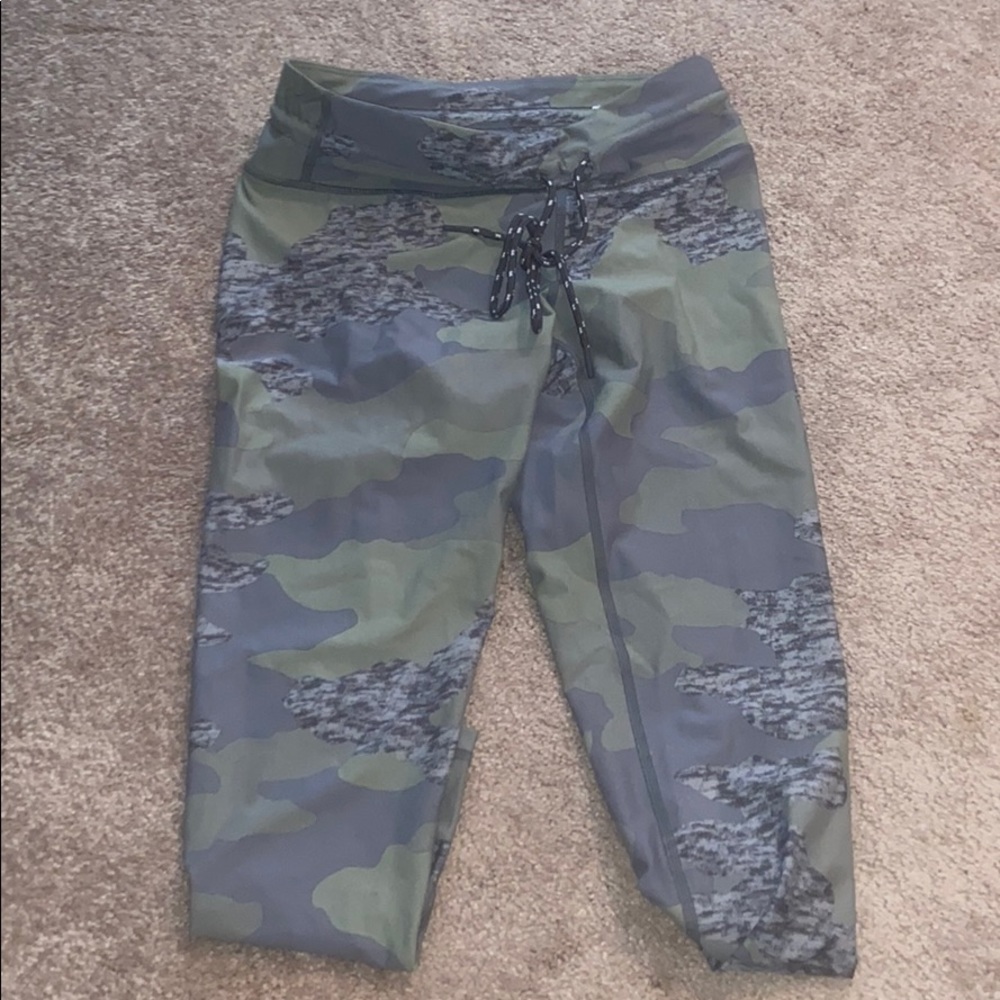 Camo leggings
